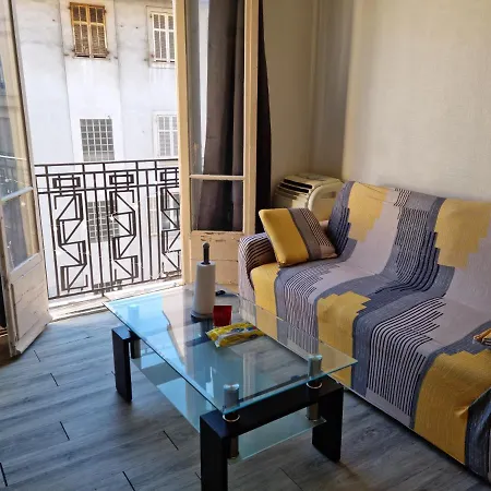 Gasthuis Chambre Privee Dans Un Nice